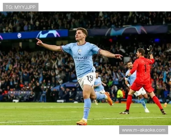 曼城中场新组合攻防兼备，B席瓦岗雷斯作用关键